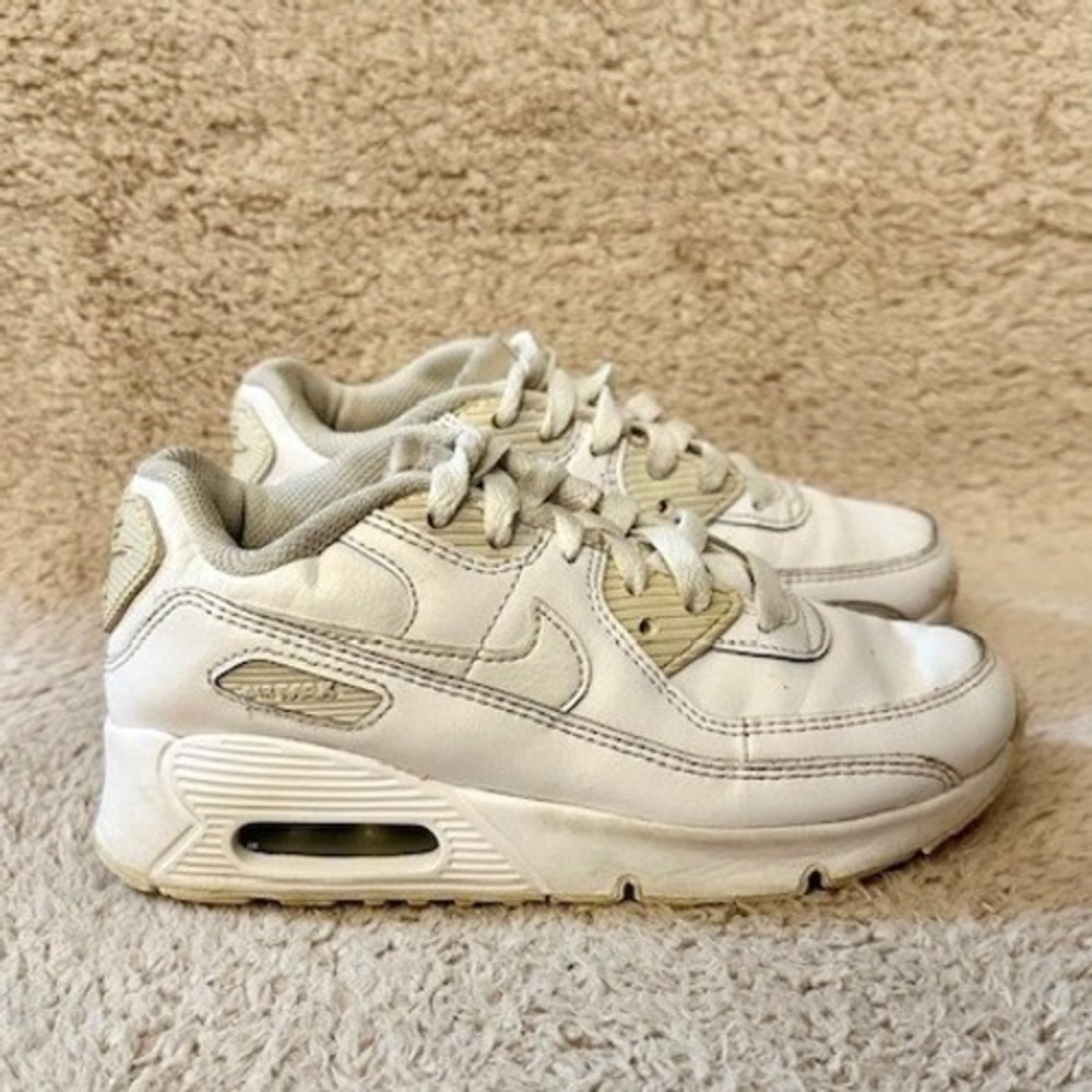 Nike Air Max 90 LTR Kids White Leather Sneakers CD6867-100 Size 1Y Youth